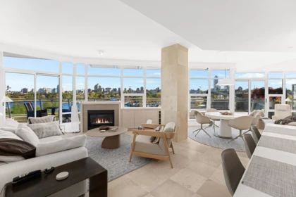 701 628 Kinghorne Mews, Vancouver, BC