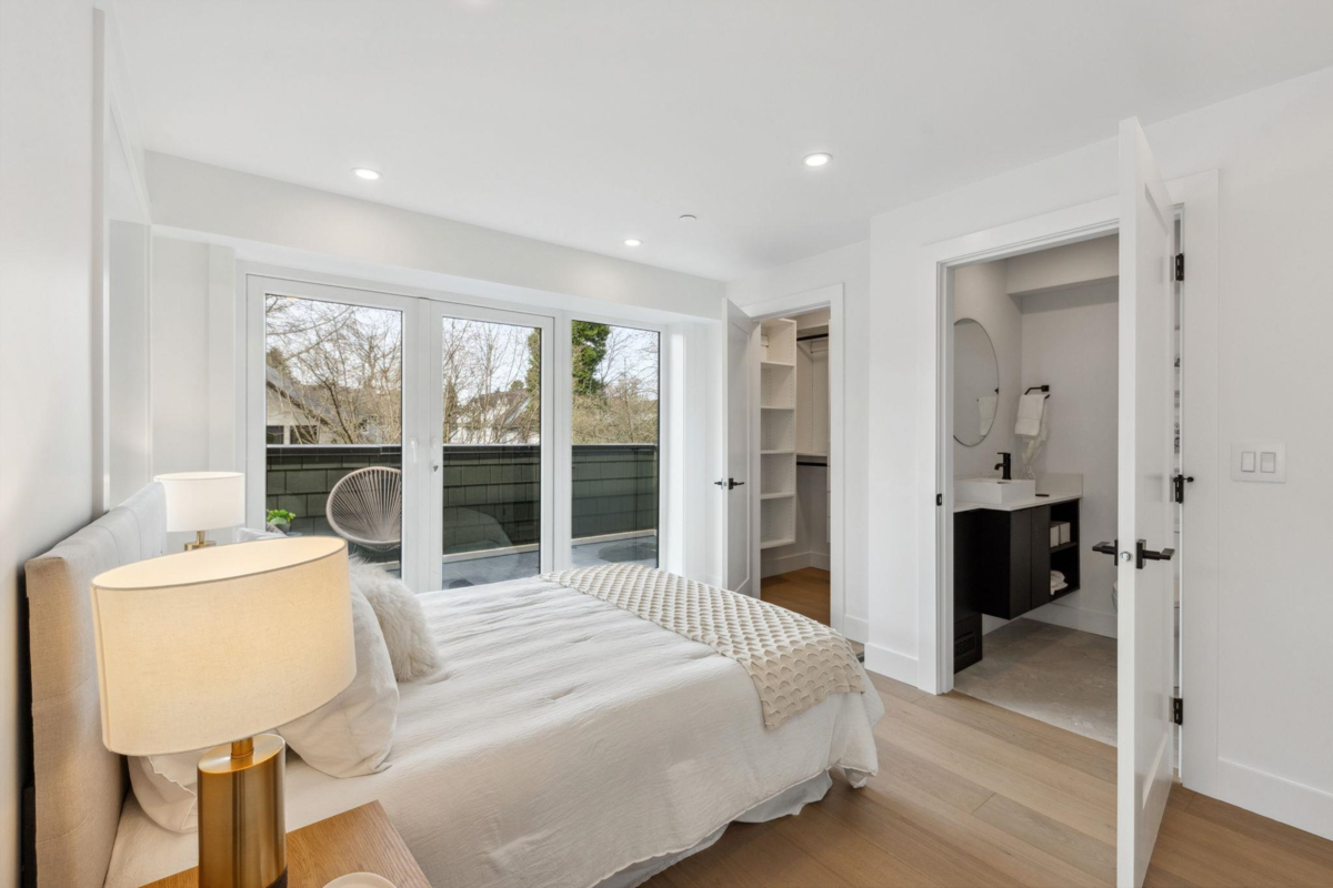 Mudroom Photo of 3383 Victoria Drive, Vancouver, BC