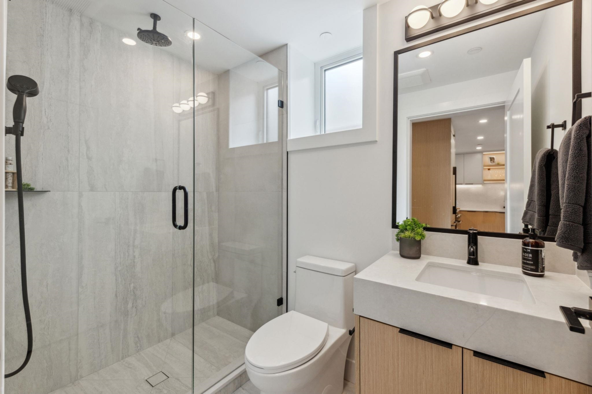 Powder Room Photo of 3383 Victoria Drive, Vancouver, BC