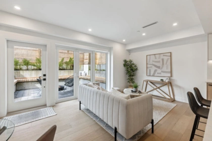 3383 Victoria Drive, Vancouver, BC, Vancouver — Half Duplex for sale