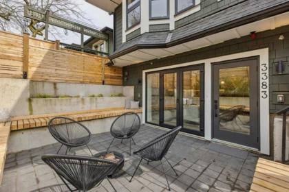 Kitchen Photo of 3383 Victoria Drive, Vancouver, BC