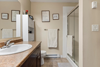 Hallway Photo of 41 46778 Hudson Road, Chilliwack, BC