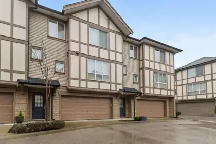 32 7848 209 Street, Langley, BC, Langley — Townhouse for sale