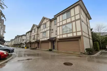 32 7848 209 Street, Langley, BC, Langley — Townhouse for sale
