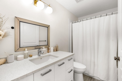 Mudroom Photo of 146 46360 Valleyview Road, Chilliwack, BC