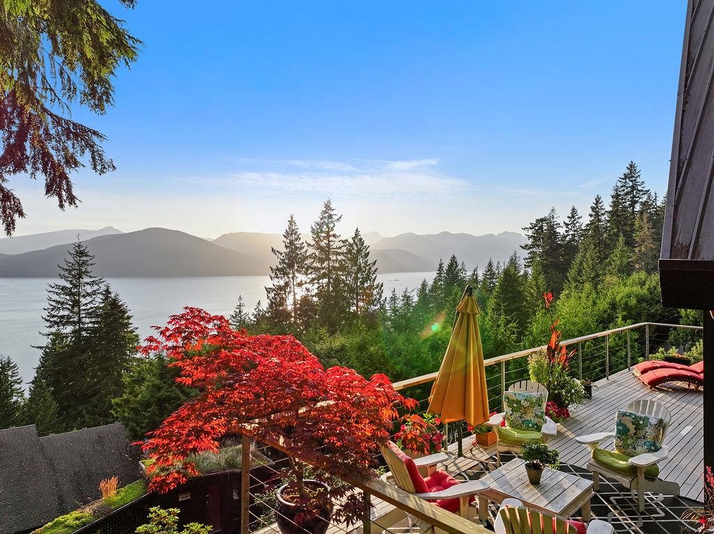 Exterior Front Photo of 485 Timbertop Drive, Lions Bay, BC