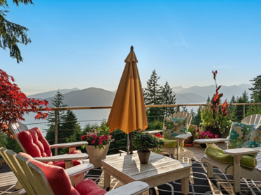 Breakfast Nook Photo of 485 Timbertop Drive, Lions Bay, BC