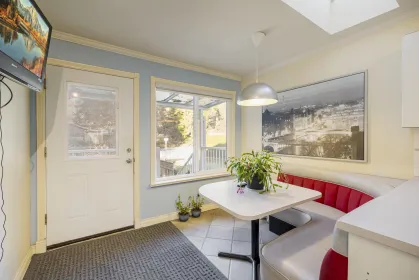 Dining Area Photo of 538 W 25th Street, North Vancouver, BC