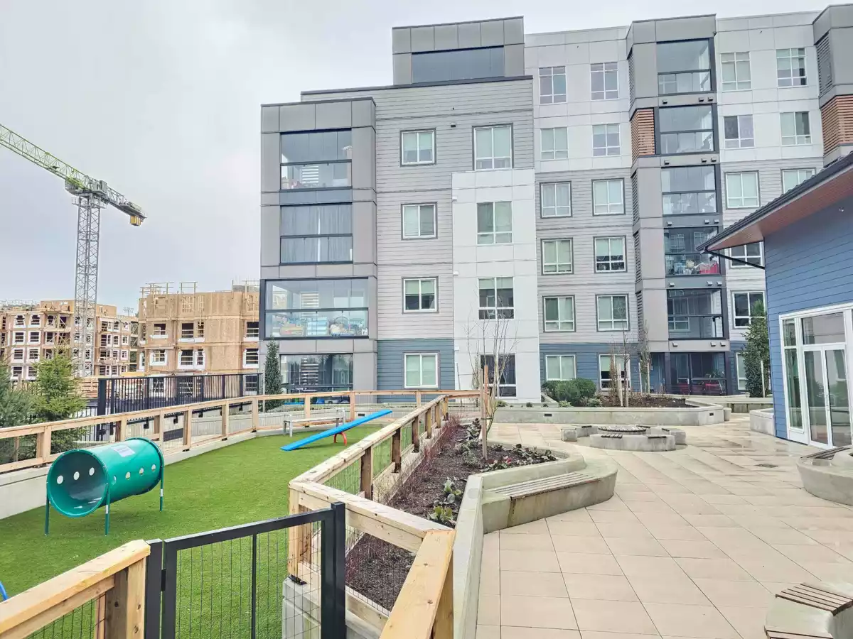 Dining Area Photo of 508 19953 76 Avenue, Langley, BC
