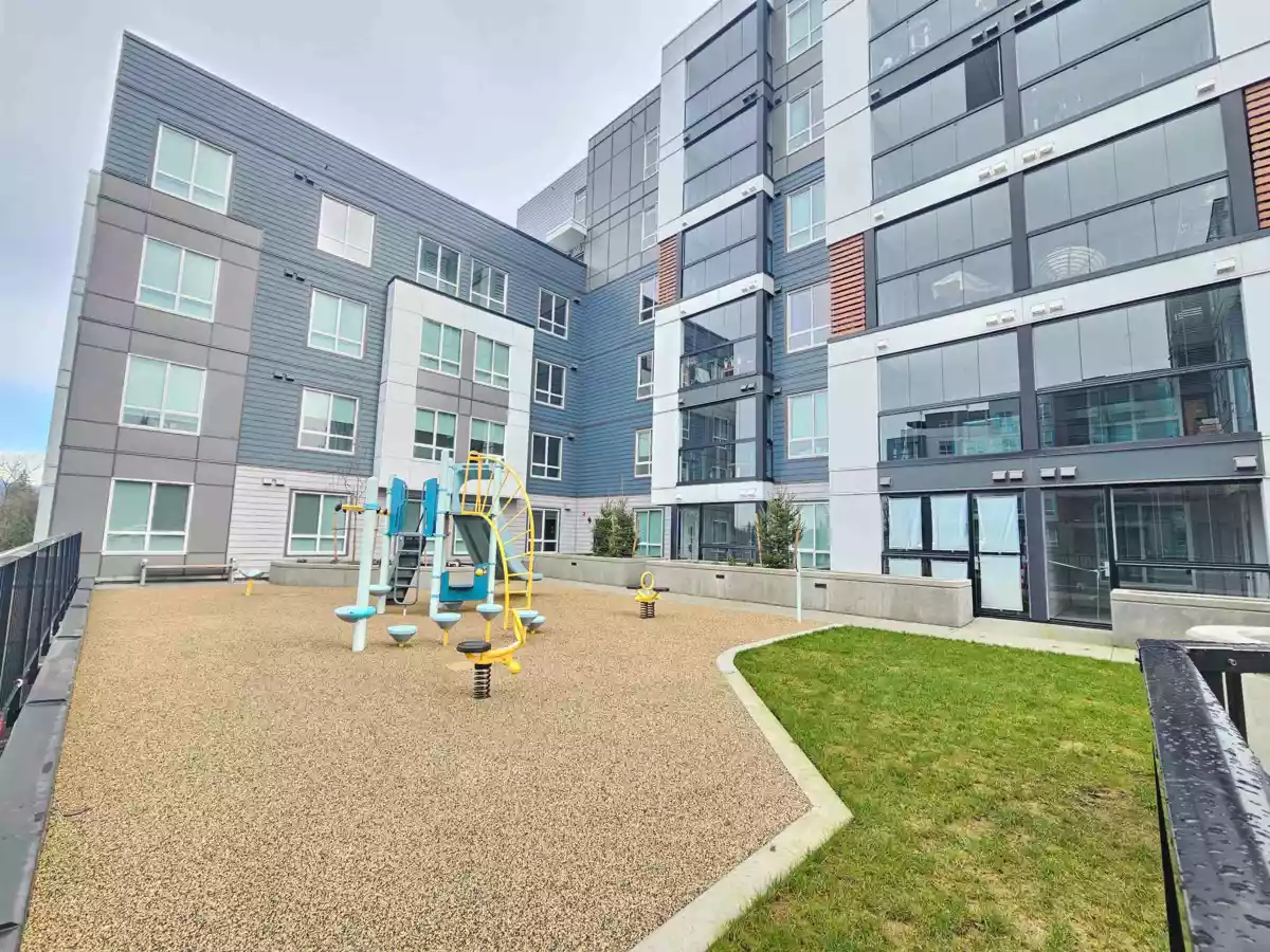 Family Room Photo of 508 19953 76 Avenue, Langley, BC