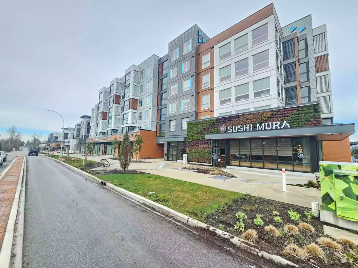 Living Room Photo of 508 19953 76 Avenue, Langley, BC
