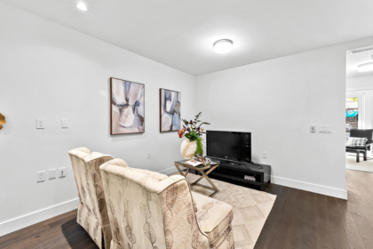 Breakfast Nook Photo of 7599 Yukon Street, Vancouver, BC