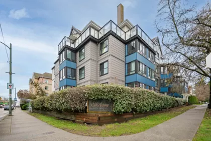 PH7 2405 Kamloops Street, Vancouver, BC, Vancouver — Apartment/Condo for sale