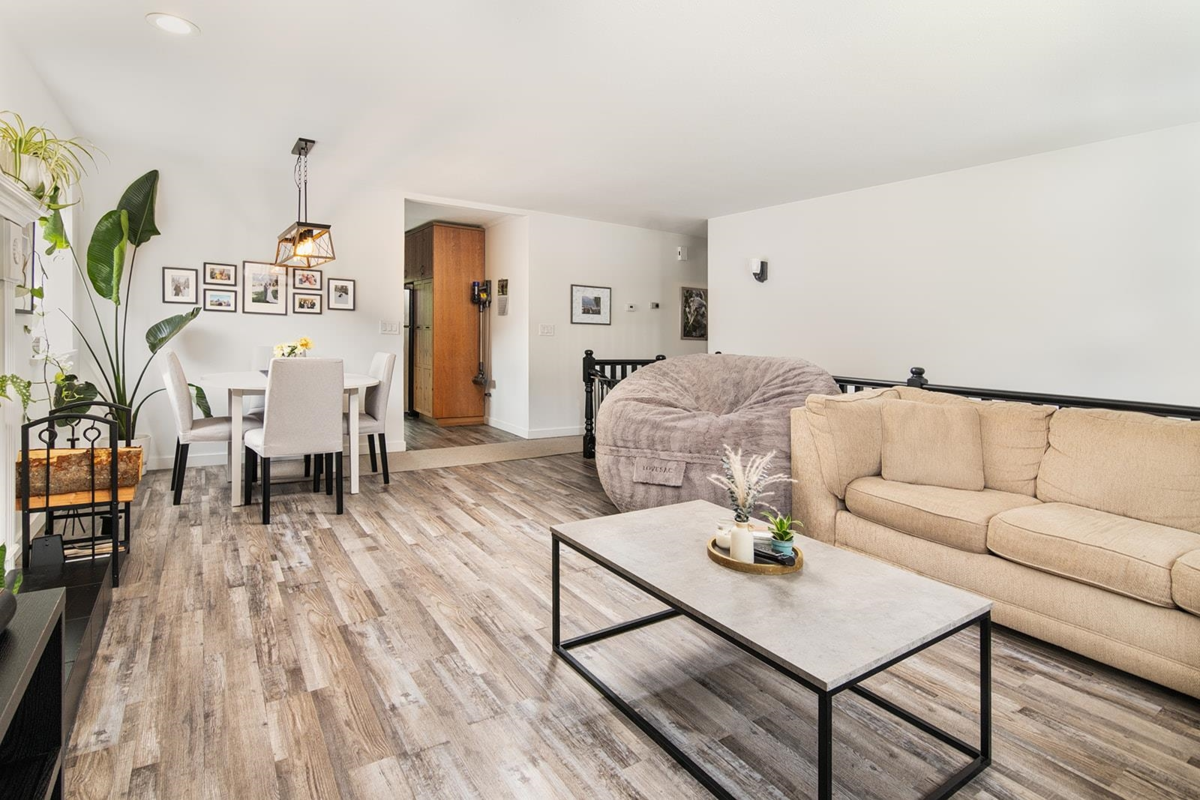 Family Room Photo of 7403 Harrow Road, Pemberton, BC