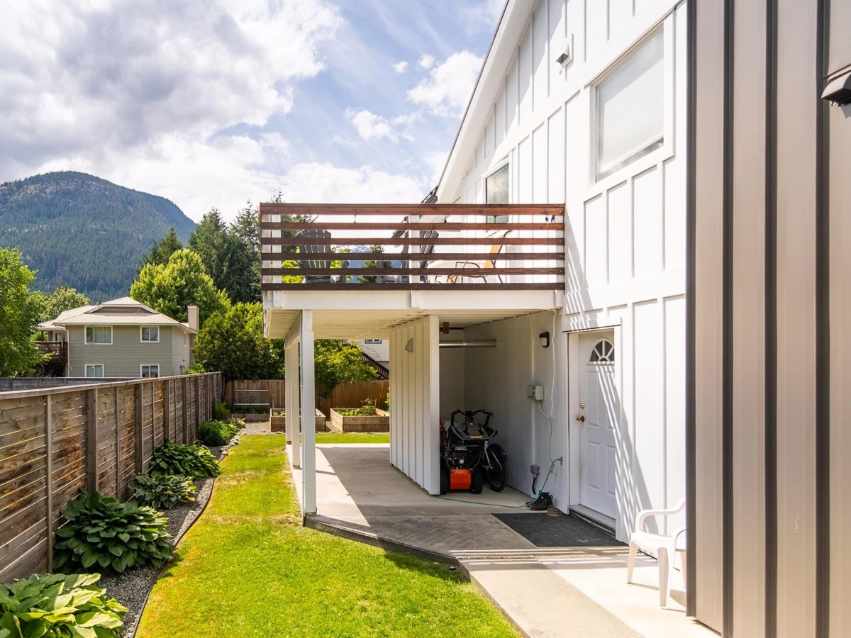 Garage Interior Photo of 7403 Harrow Road, Pemberton, BC