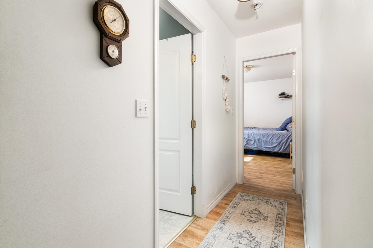 Hallway Photo of 7403 Harrow Road, Pemberton, BC