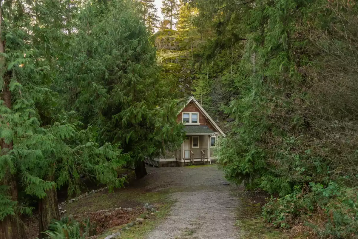 Basement Recreation Room Photo of 13489 Lee Road, Pender Harbour, BC