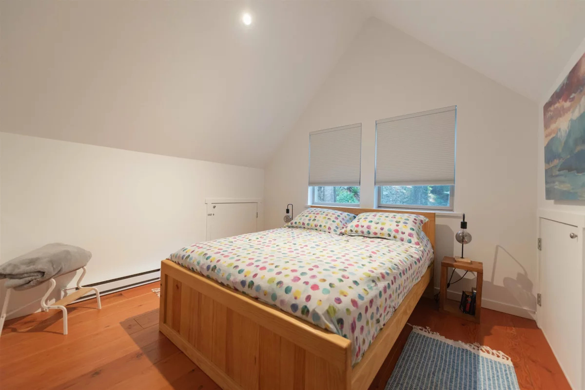 Powder Room Photo of 13489 Lee Road, Pender Harbour, BC