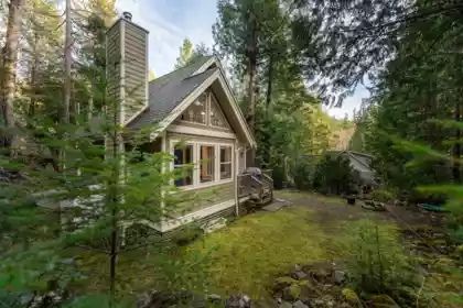 13489 Lee Road, Pender Harbour, BC, Pender Harbour Egmont — 2 bed single family residence for sale