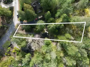 Garden / Landscaping Photo of 13489 Lee Road, Pender Harbour, BC