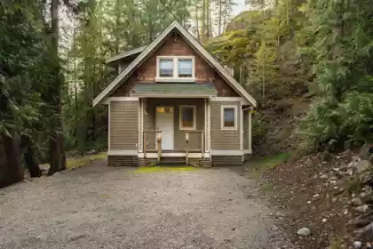 Mudroom Photo of 13489 Lee Road, Pender Harbour, BC