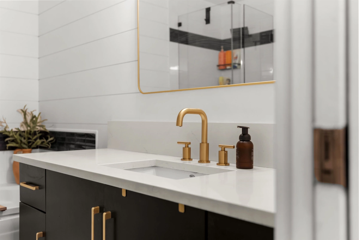 Powder Room Photo of 109 1369 56 Street, Tsawwassen, BC