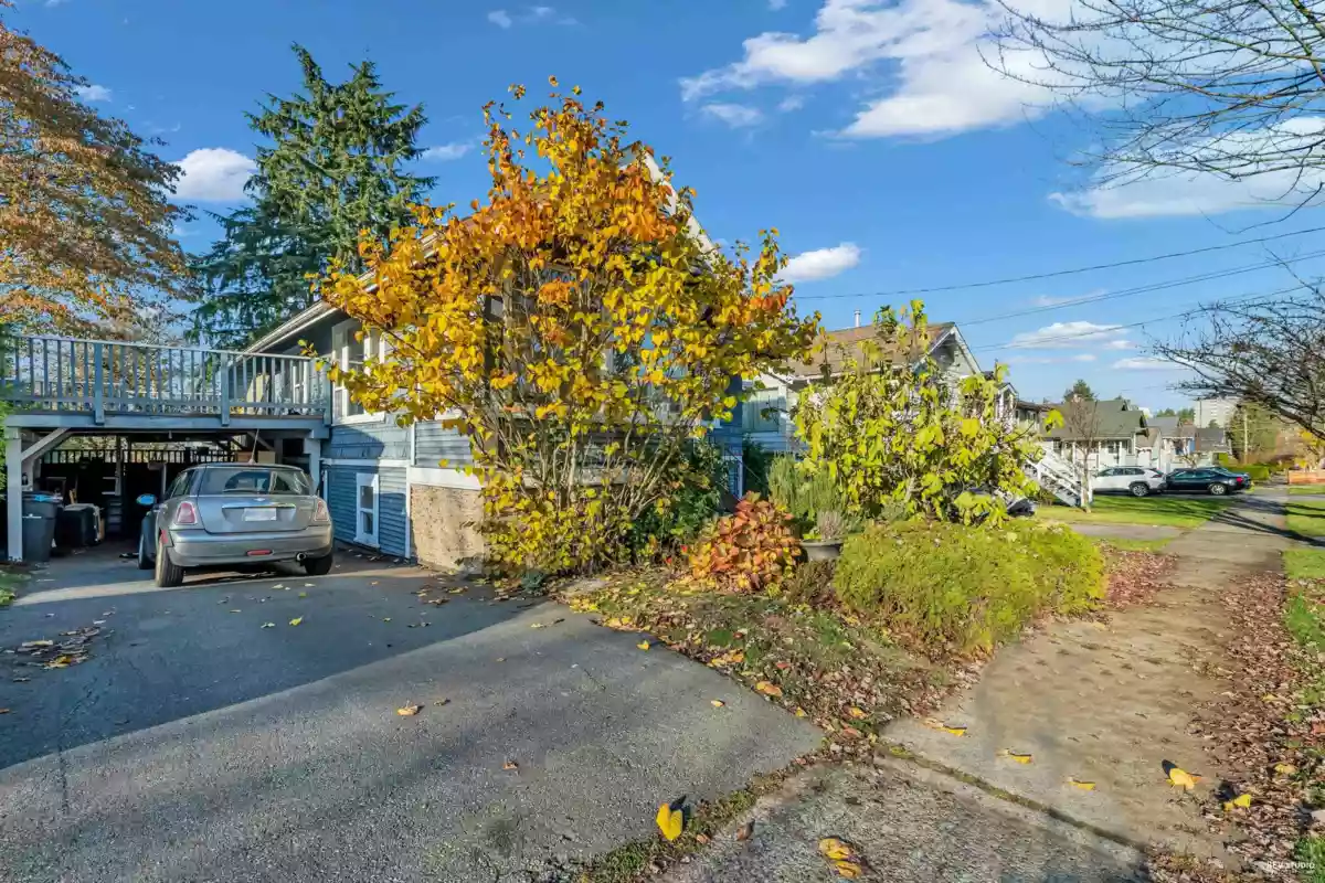 Laundry Room Photo of 237 Sandringham Avenue, New Westminster, BC