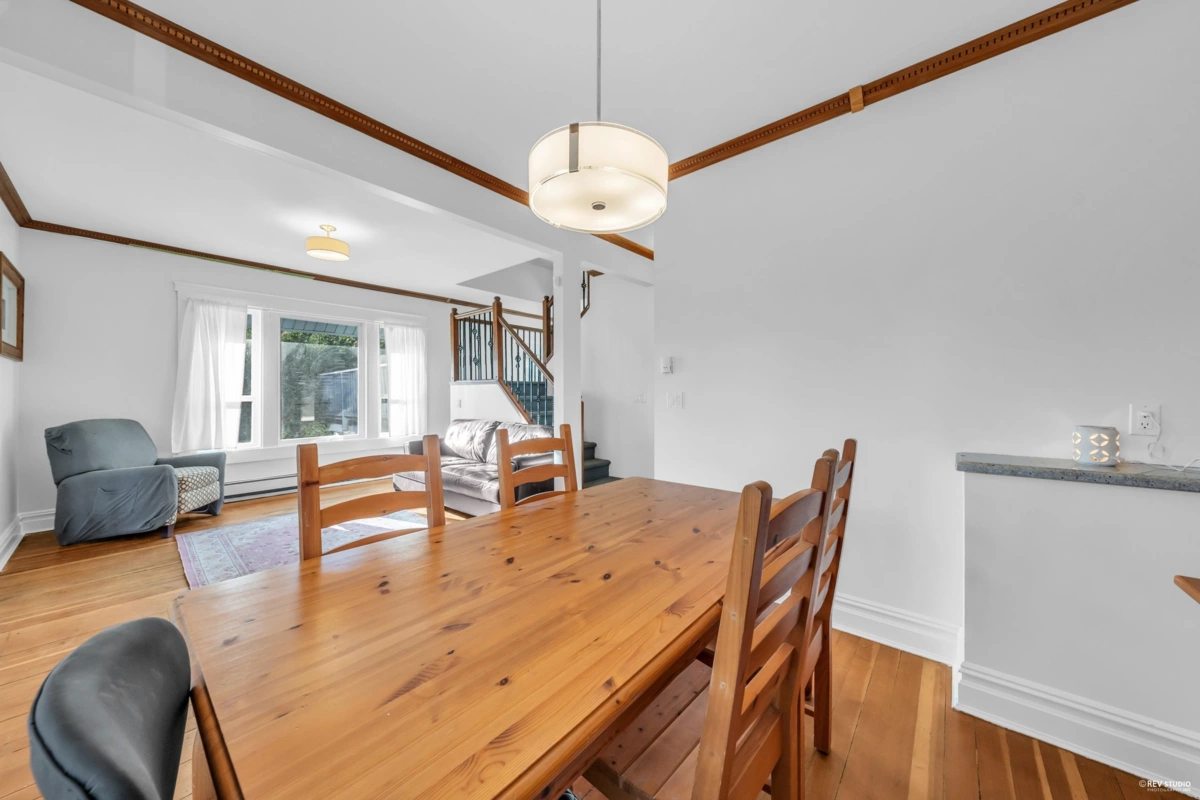 Powder Room Photo of 237 Sandringham Avenue, New Westminster, BC