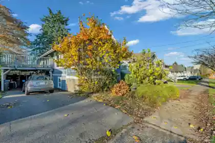 Laundry Room Photo of 237 Sandringham Avenue, New Westminster, BC