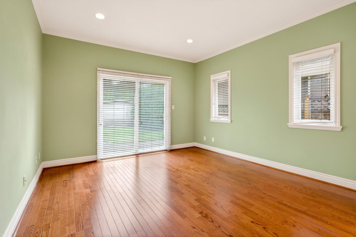 Basement Recreation Room Photo of 8260 Claysmith Road, Richmond, BC