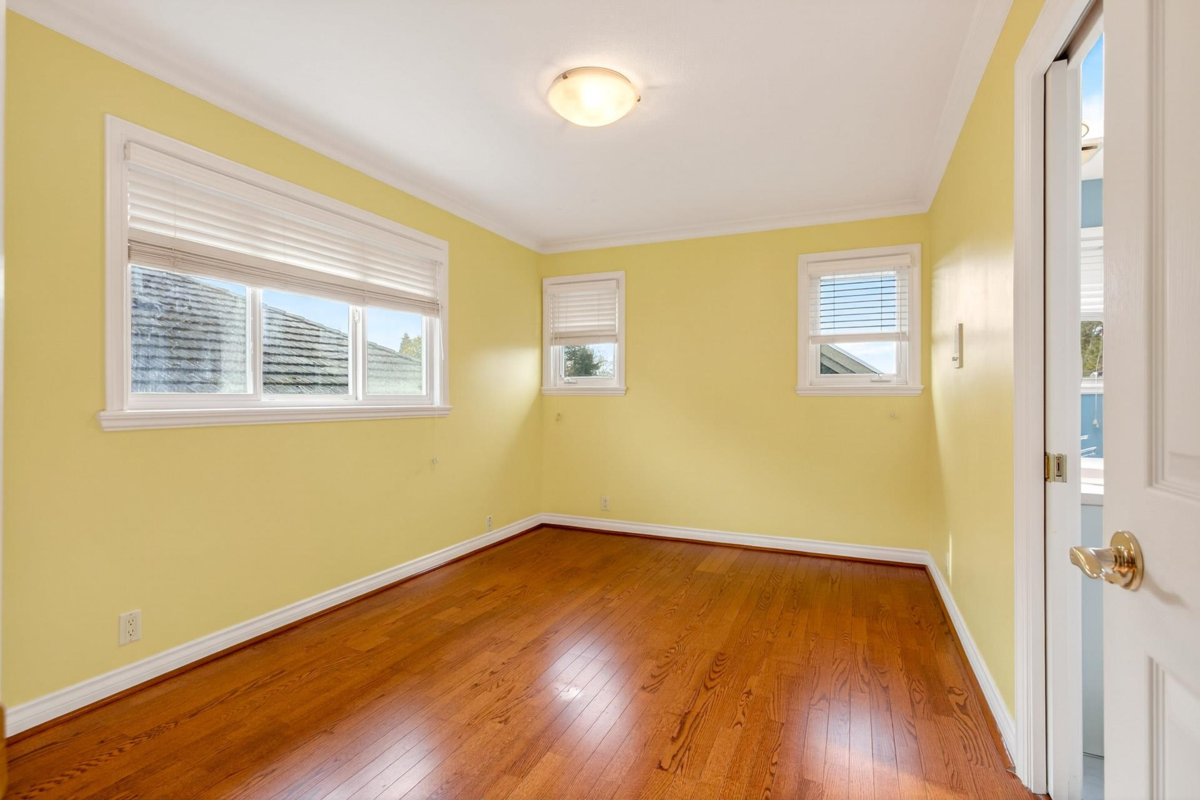 Swimming Pool Photo of 8260 Claysmith Road, Richmond, BC