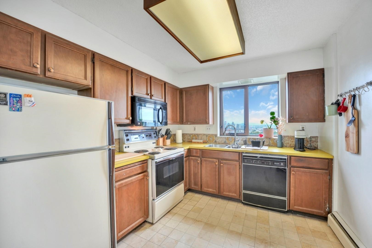 Guest Bathroom Photo of 1104 2445 W 3rd Avenue, Vancouver, BC