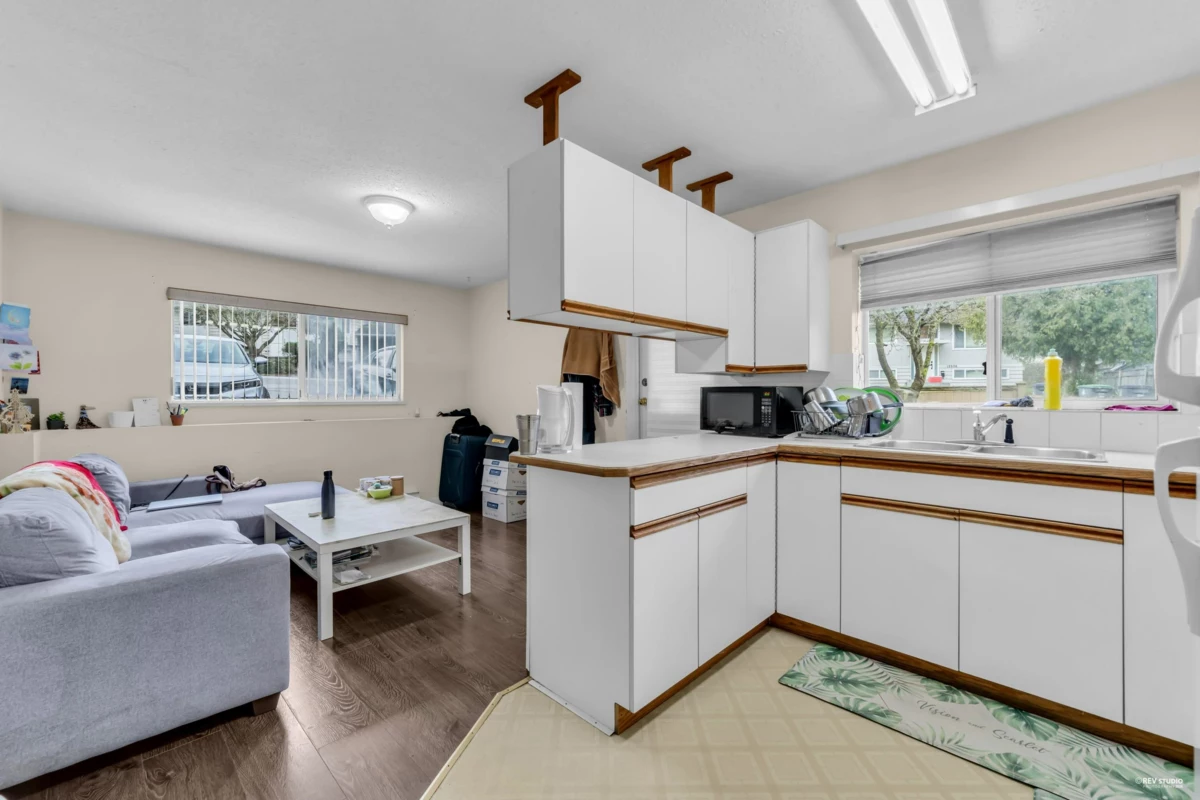 Backyard Photo of 12521 Grove Crescent, Surrey, BC