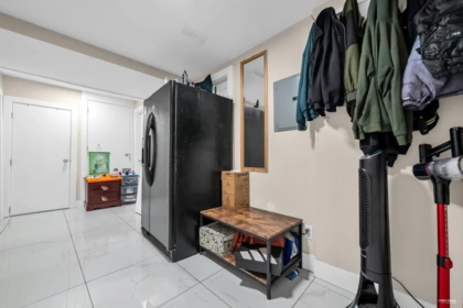 Basement Recreation Room Photo of 12521 Grove Crescent, Surrey, BC