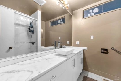 Hallway Photo of 12521 Grove Crescent, Surrey, BC