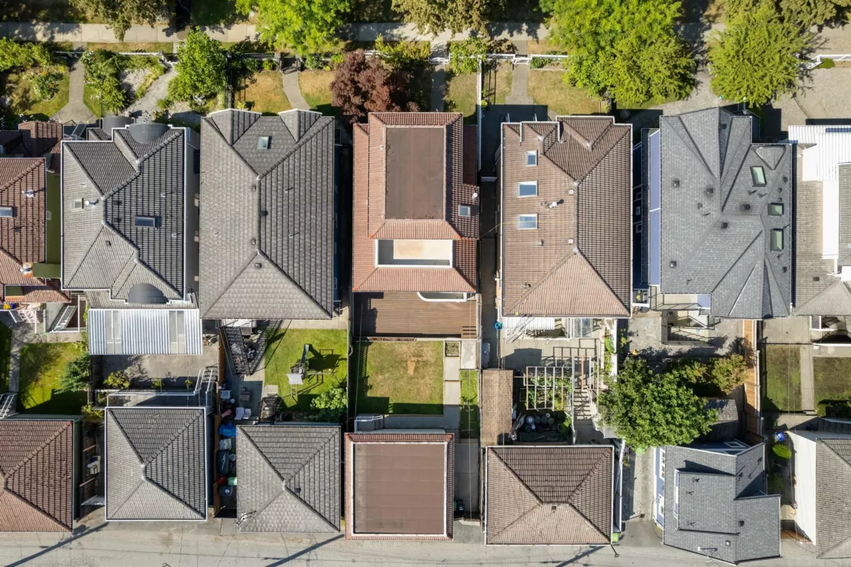 Garden / Landscaping Photo of 2748 E 23rd Avenue, Vancouver, BC