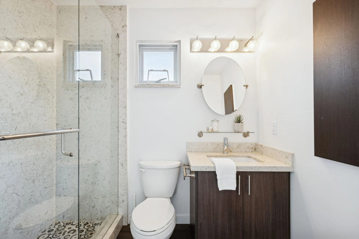 Guest Bathroom Photo of 2748 E 23rd Avenue, Vancouver, BC