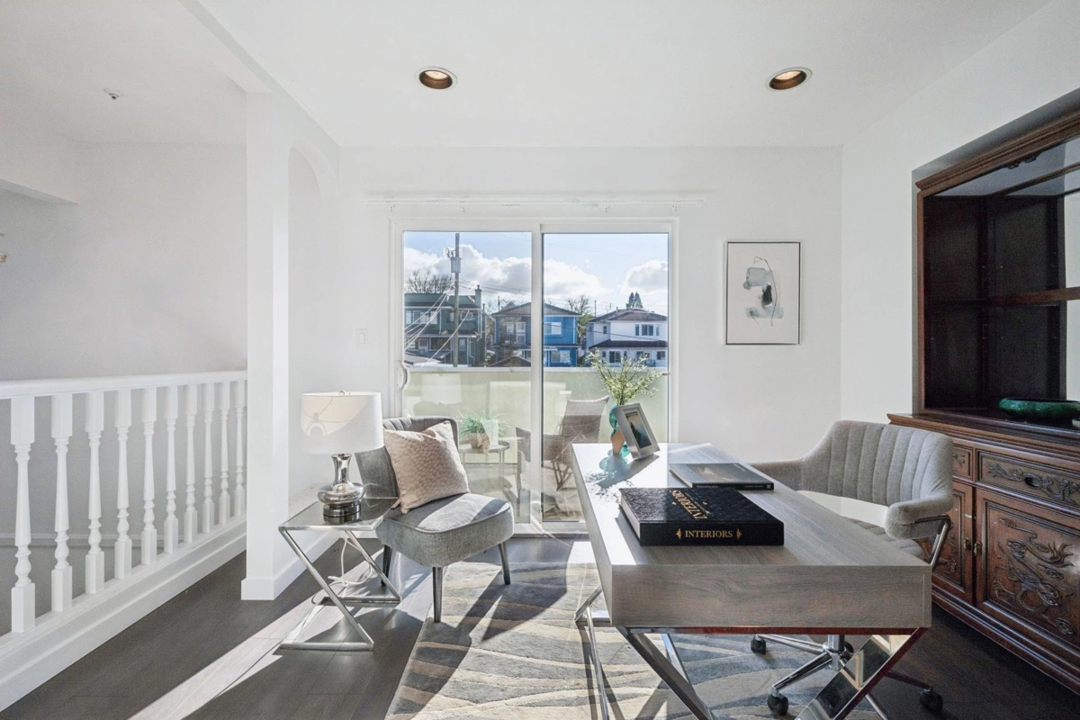 Mudroom Photo of 2748 E 23rd Avenue, Vancouver, BC
