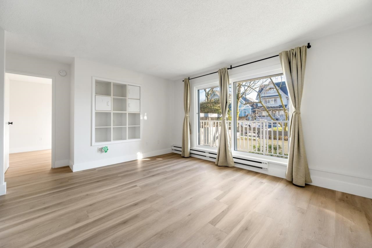 Breakfast Nook Photo of 101 1545 E 2nd Avenue, Vancouver, BC