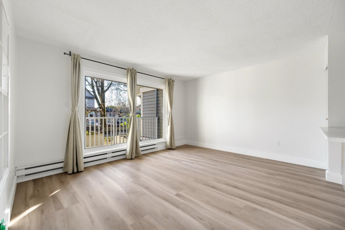 Kitchen Photo of 101 1545 E 2nd Avenue, Vancouver, BC