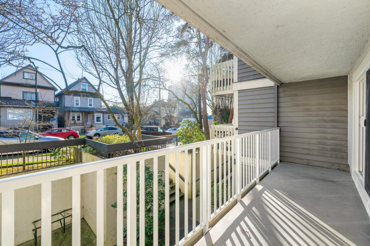 Primary Bathroom Photo of 101 1545 E 2nd Avenue, Vancouver, BC