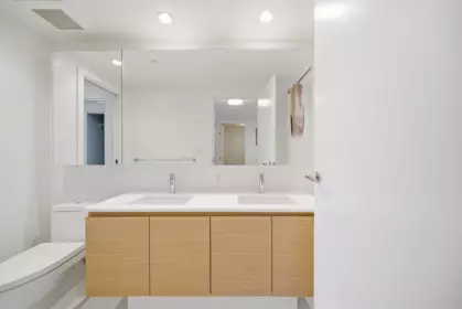 Primary Bathroom Photo of 504 5508 Hollybridge Way, Richmond, BC