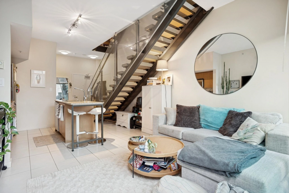 Breakfast Nook Photo of 205 522 8th Avenue, Vancouver, BC