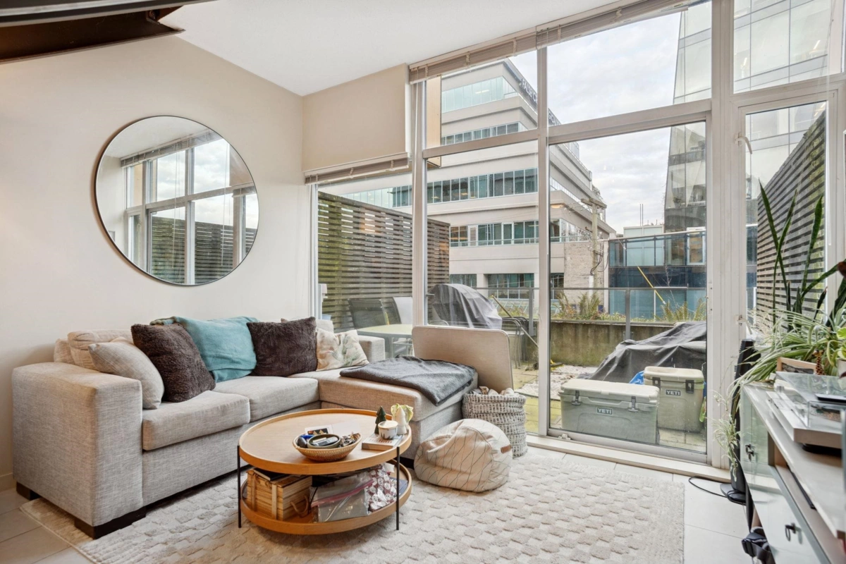 Kitchen Photo of 205 522 8th Avenue, Vancouver, BC