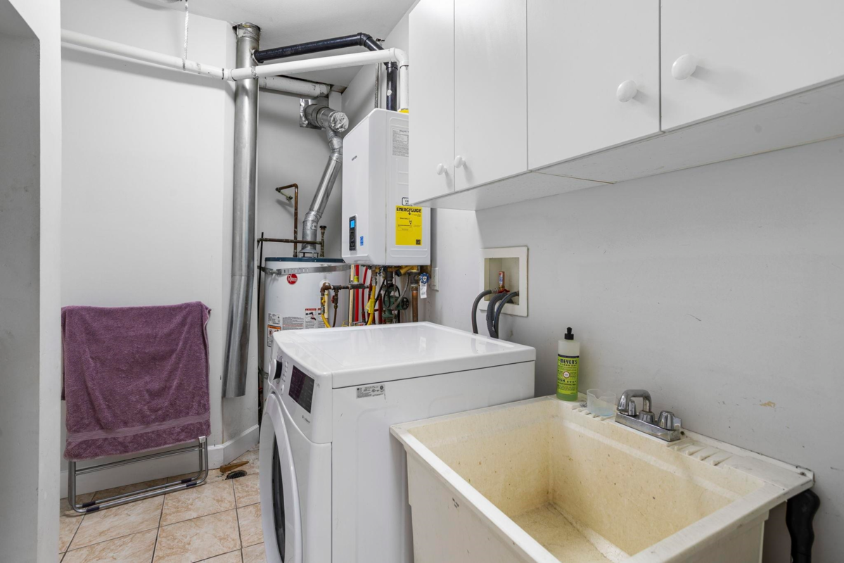 Garage Interior Photo of 9416 Wallace Crescent, Surrey, BC