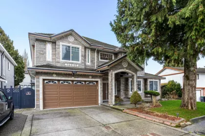 9416 Wallace Crescent, Surrey, BC, Queen Mary Park Surrey — 8 bed single family residence for sale