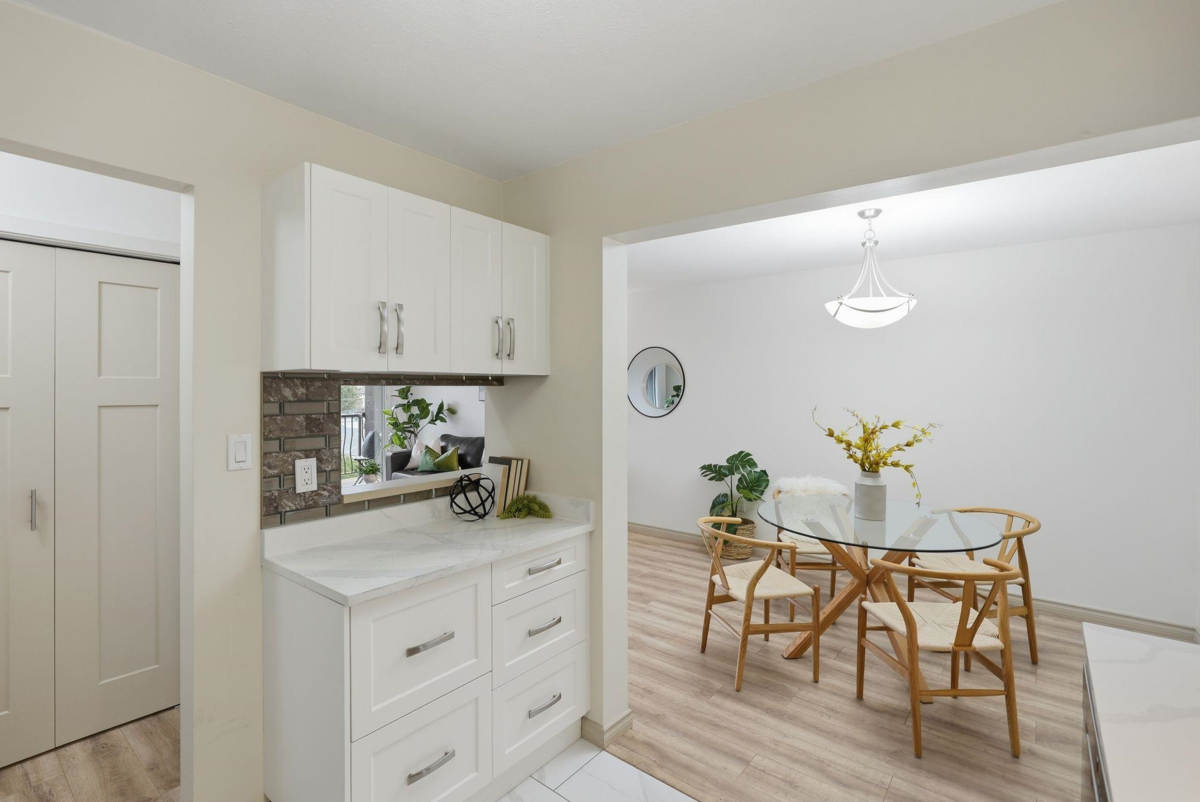 Family Room Photo of 311 2414 Church Street, Abbotsford, BC