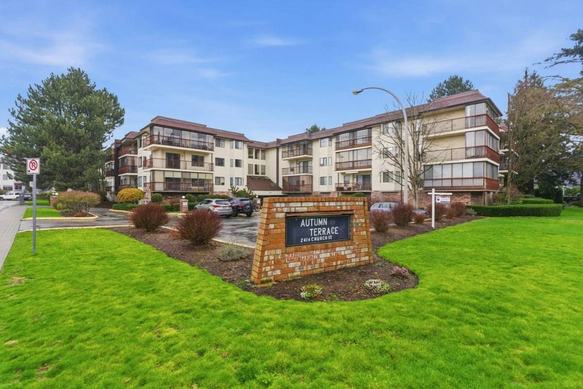 Hallway Photo of 311 2414 Church Street, Abbotsford, BC
