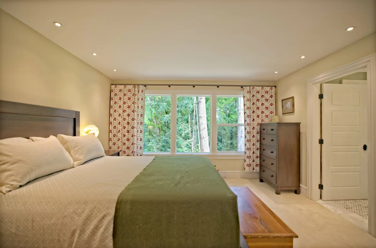 Basement Recreation Room Photo of 118 Douglas Road, Salt Spring Island, BC