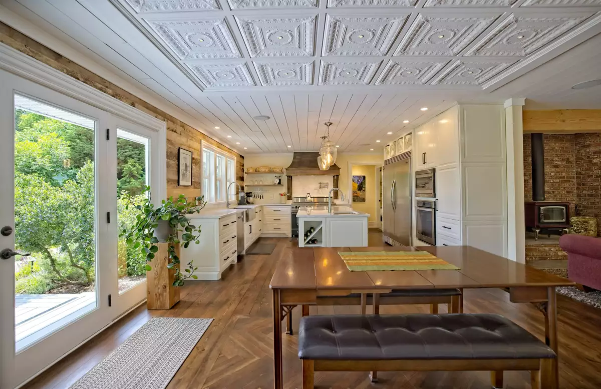 Bedroom 2 Photo of 118 Douglas Road, Salt Spring Island, BC